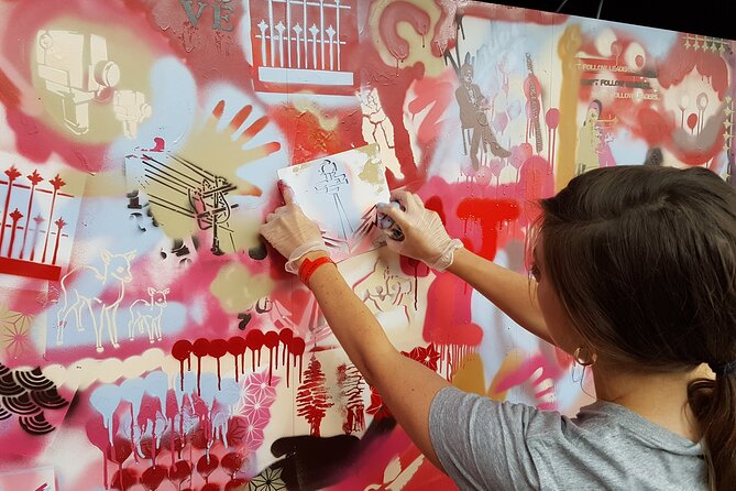 Street Art Walking Tour and Workshop in London - Shoreditch and East London: two hours among the walls