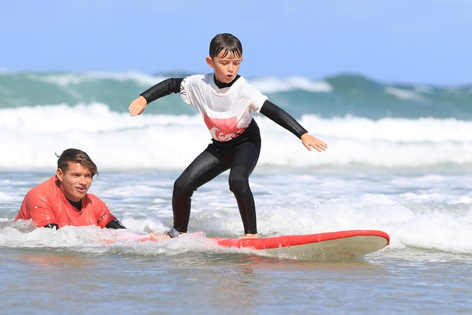 Surf Lesson - Learning to move through the waves safely