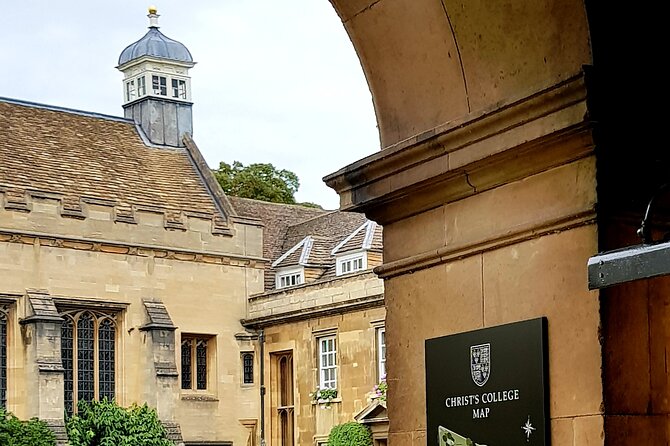 Tangential Cambridge: Group Walking Tour of Sights and Highlights - St Bene’t’s Church and the Eagle pub connection