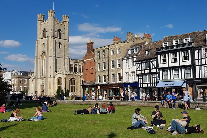 Tangential Cambridge: Group Walking Tour of Sights and Highlights - King’s Parade and the center of university life