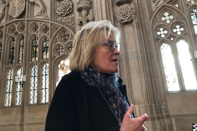 Tangential Cambridge: Group Walking Tour of Sights and Highlights - St John’s Street and the mysterious gate figures