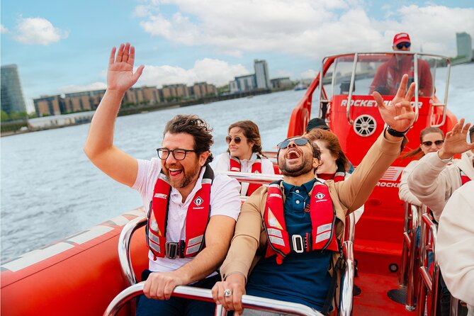 Thames High-Speed Zone Speedboat in London - Leaving central London with music and jokes