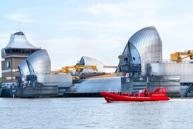 Thames High-Speed Zone Speedboat in London - Finding the pier and avoiding a missed departure