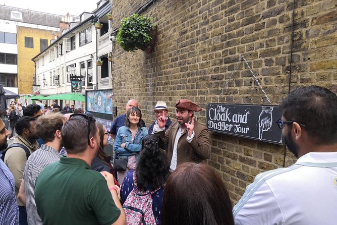 The Cloak and Dagger Tour in London - The guides make or break the evening