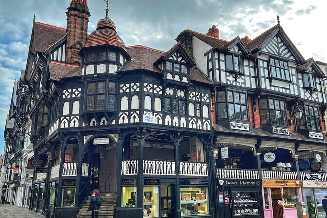 The Heart of Chester Walking Tour - Guided Walk - The Chester Rows and their unusual design