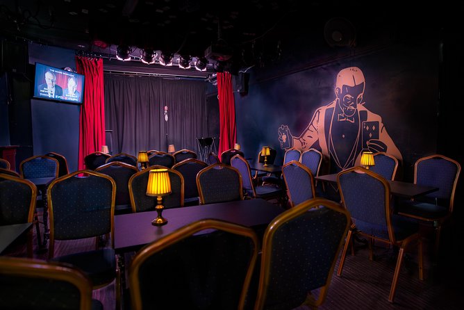 The House Magicians Comedy Magic Shows - What the House Magicians show is like