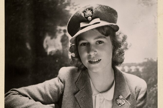 The Kings Gallery - Queen Elizabeth II: Her Life in Style - The real ticket value at $30.23