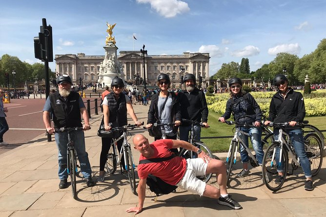 The London Landmarks, 3.5 hour Afternoon tour - St. James’s Park and the Duke of Wellington