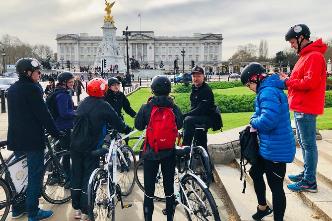 The London Landmarks. 3.5 hour Morning tour - Kensington Palace and Hyde Park set the tone