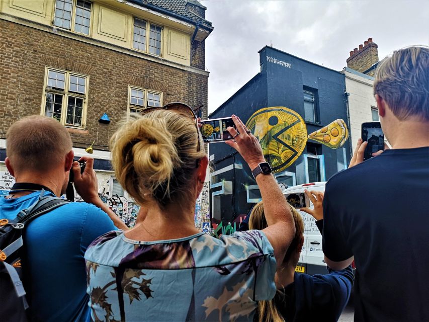 The Original London Street Art Tour (French) - Why East London is the right setting
