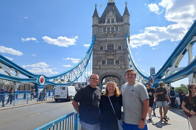 The Premier Classic London: Private 4-Hour Tour in a Black Cab - The Tower, the Monument, and the City of London