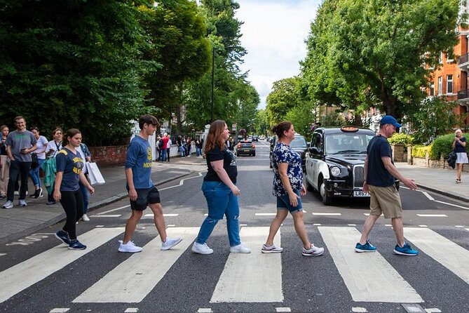 The Premier Classic London: Private 4-Hour Tour in a Black Cab - What the guide adds to the ride