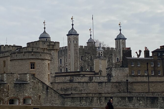The Tower of London - Small Group Tour with a Local Expert - Anne Boleyn, Walter Raleigh, and the Tower’s personal stories