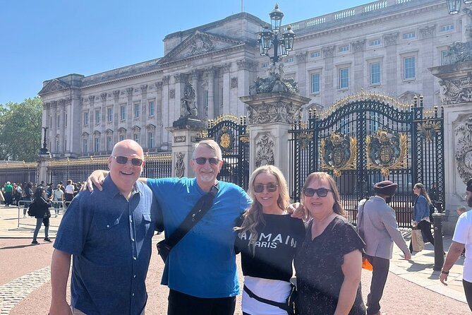 The Ultimate 6-hour Private Tour of London in an Iconic Black Cab - St. Paul’s and the City reveal London’s older commercial core