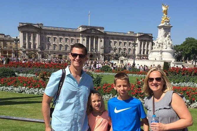 The Ultimate 6-hour Private Tour of London in an Iconic Black Cab - Buckingham Palace, Mayfair, and the royal quarter