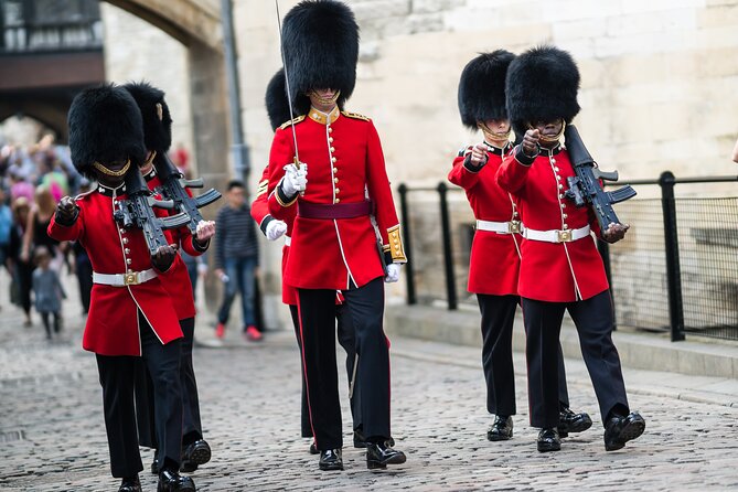 Tower of London and Crown Jewels Exhibition Ticket - The Yeoman Warder walk: the best first hour