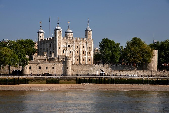 Tower of London and Crown Jewels Exhibition Ticket - Wall Walk and Medieval Palace