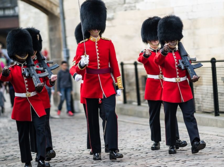 Tower of London: Early Access with Crown Jewels & Beefeaters - Key points to know before booking