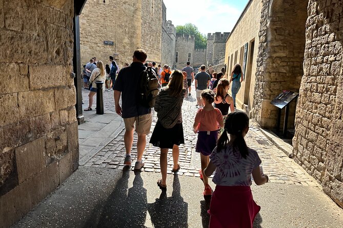 Tower of London for kids & families Private Guided Tour with pre-booked Tickets - Meeting at Tower Place West