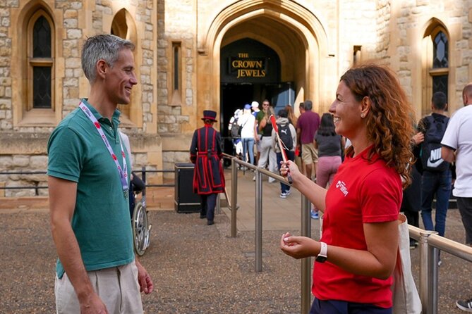 Tower of London Guided Tour with Beefeater Meet & Crown Jewels - The Jewel House and Crown Jewels