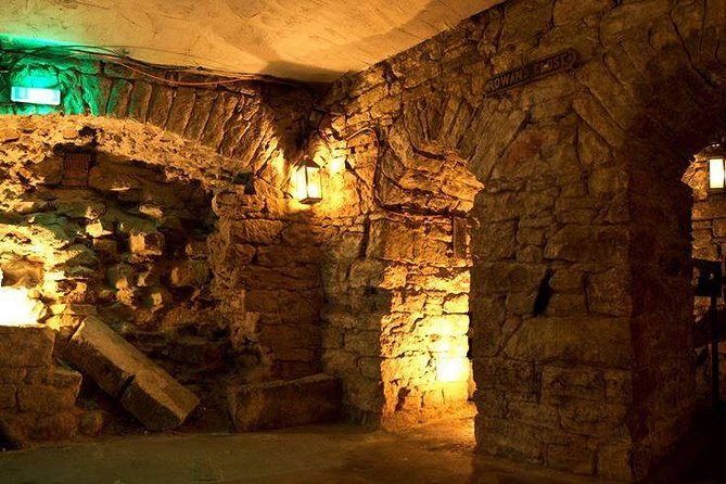 Underground City of the Dead Tour - A small group with a clear route