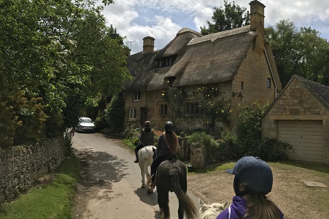 Undiscovered Cotswolds Private Tour - Bourton-on-the-Water gives you lunch time