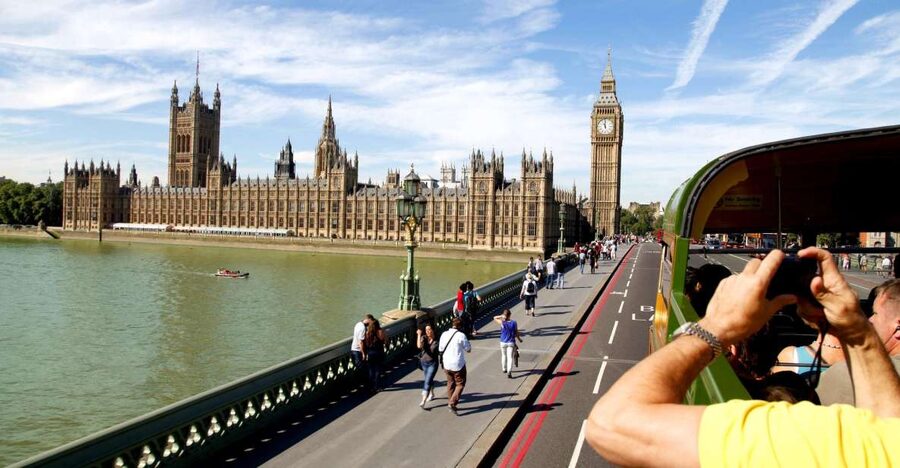 Vintage Double Decker Bus Tour & Thames River Cruise - St Paul’s Cathedral and the City of London