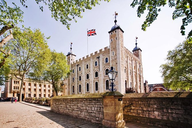VIP Early Access: Opening Ceremony Tower of London & Bridge Entry - The Tower grounds, ravens, and darker stories
