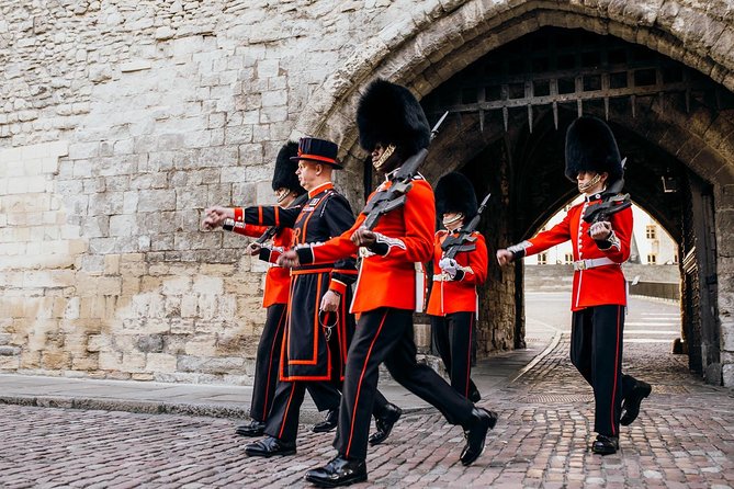 VIP Early Access Opening Ceremony Tower of London & River Cruise - Turning the tour into a Thames afternoon