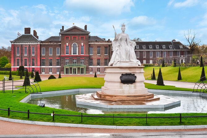 VIP Kensington Palace Gardens Tour & Royal Tea Crown Experience - What this Kensington Palace tour is really like