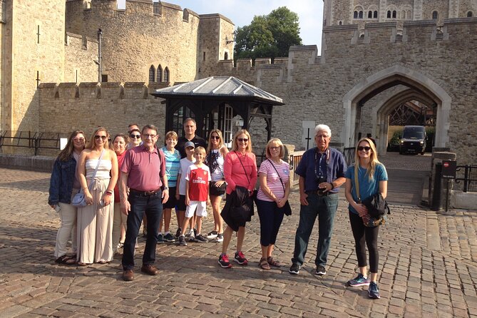 VIP Tower of London and Crown Jewels Tour with Private Beefeater Meet & Greet - Group size and the meaning of VIP