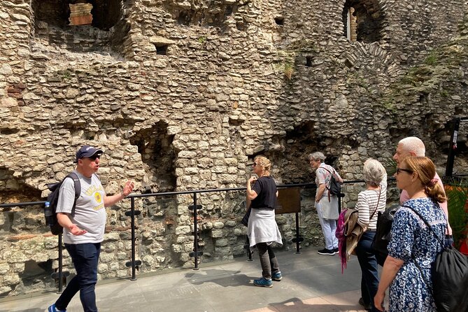 Walking Tours - Sights of London- price includes upto 10 people - Why this two-hour London walk feels different