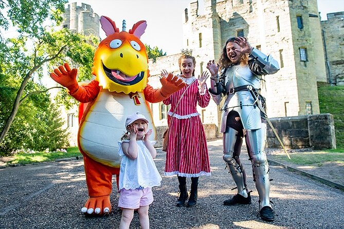Warwick Castle Admission Ticket - Falconry, archery, and the live program