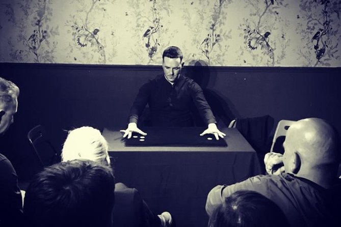 Watch Closely - An Evening of Magic - The best reasons to choose this experience