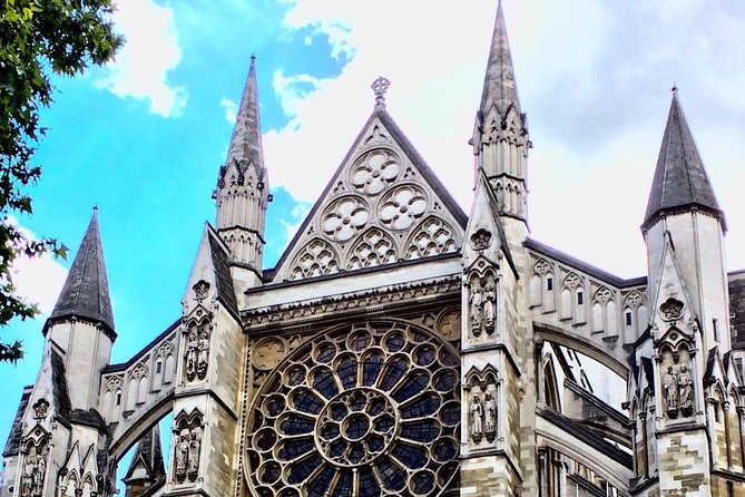 Westminster Guided Walking Tour with Abbey Entry - Why the guides matter so much