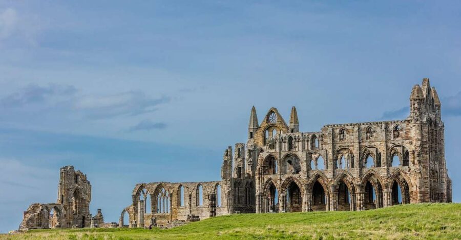 Whitby: Whitby Abbey Ticket - Exploring the Gothic ruins above the coast