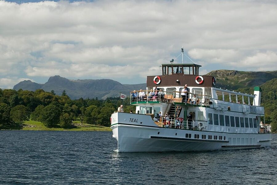 Windermere Red Cruise: Sail Between Bowness and Ambleside - Timing, crowds, and small planning traps