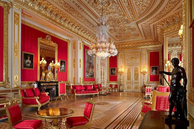 Windsor Castle Half Day Trip from London by Luxury Coach - How much time do you get inside?