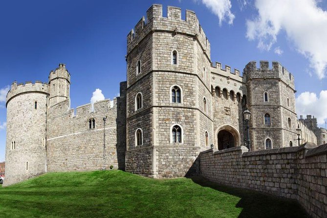 Windsor Castle, Stonehenge & Salisbury Cathedral Guided Tour - The coach route and the true cost of convenience