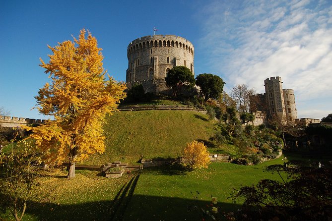 Windsor Castle Tour from London with Transportation & Audio Guide - St. George’s Chapel and the royal tombs