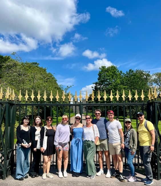 Windsor Town Daily Walking Tour (11am & 2pm) - Why this Windsor walk is worth your time
