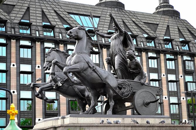Winston Churchill & London in World War II Walking Tour - Westminster Bridge and the first wartime clues