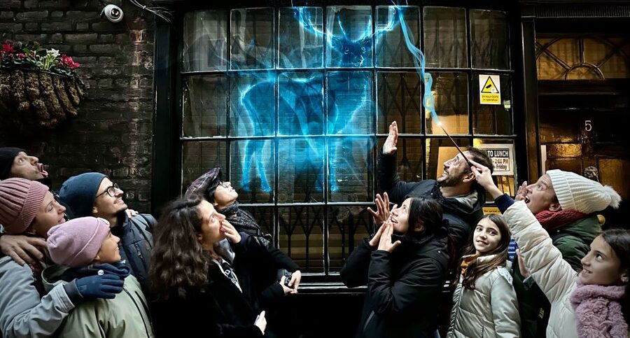 York: Harry Potter Guided Walking Tour - Quizzes, spells, and the House Cup