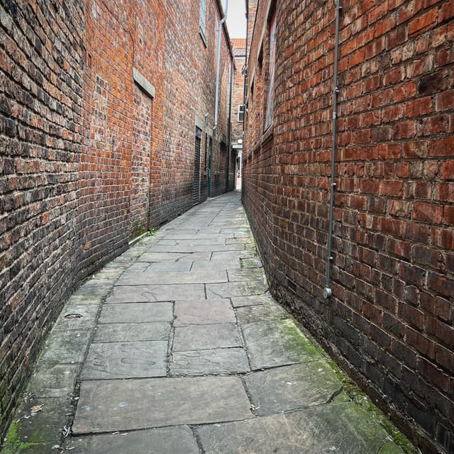 York’s Snickelways Story Walking Tour - Mad Alice Lane, Hornpot Lane, and the Shambles