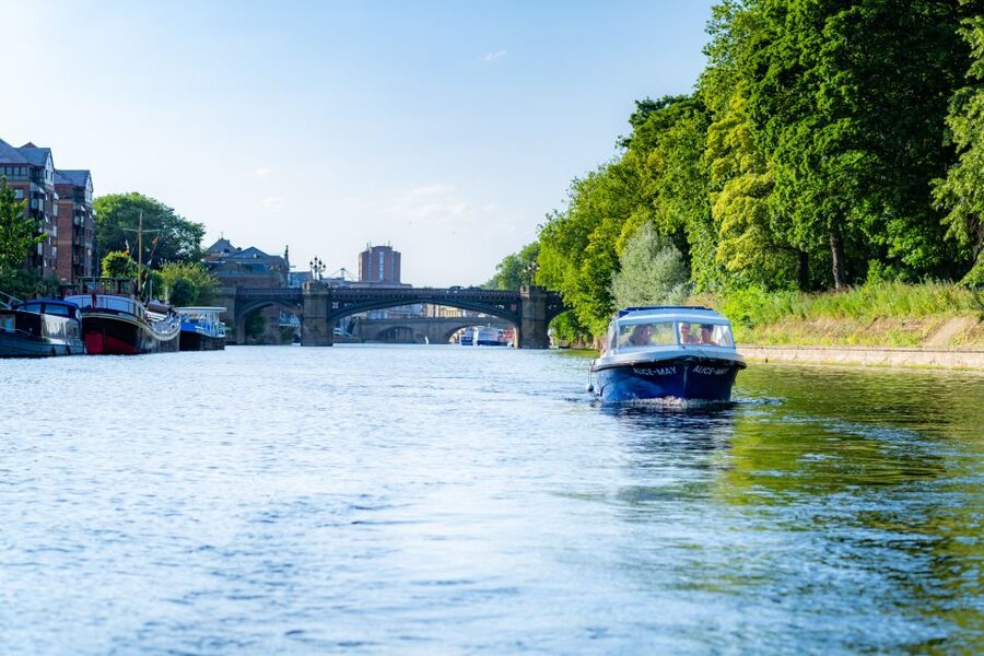 York: Self-Steer Boat Rental - Taking the helm at King’s Staith